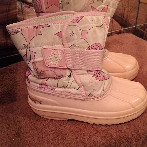 Children's Place Toddler Winter Boots - Picture 2 of 5